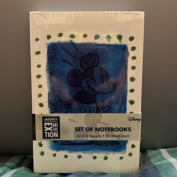 Set of 4 Mickey Mouse notebooks   Disney - Picture 2 of 4